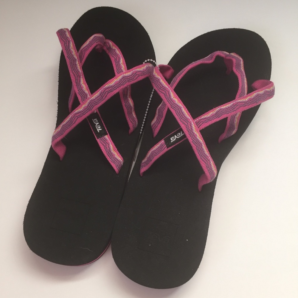 Teva Comfort Strappy Sandals 10 NWOB